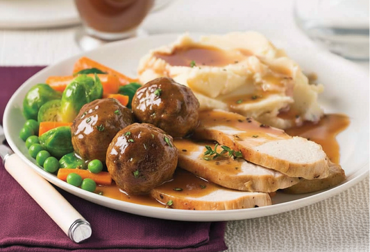 Dinde et ragoût de boulettes